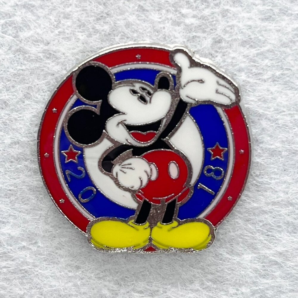 🔮 5/$25‎ Disney American Flag Shield 2018 Mickey Mouse Pin
